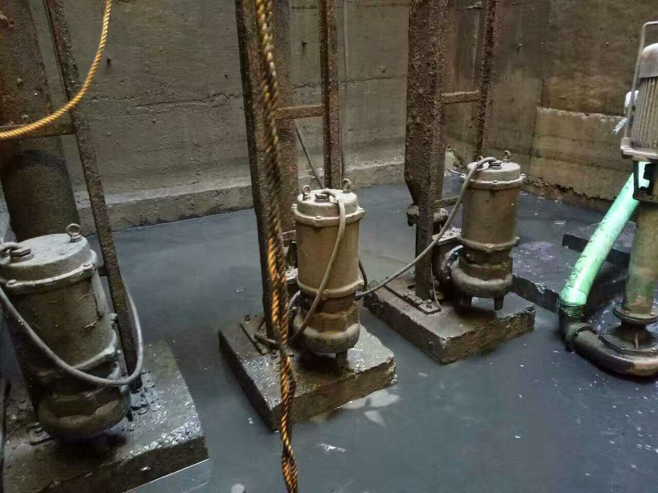 安宁污水池清理